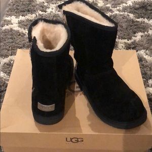Black Mayfaire Ugg
